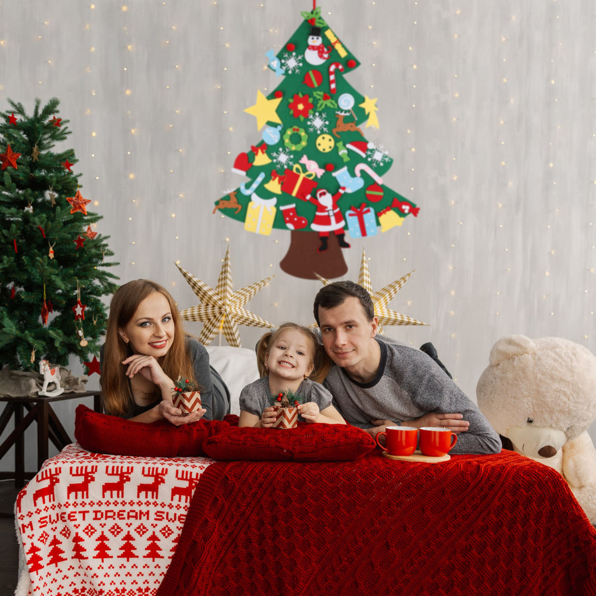 Felt Christmas tree play set for toddlers