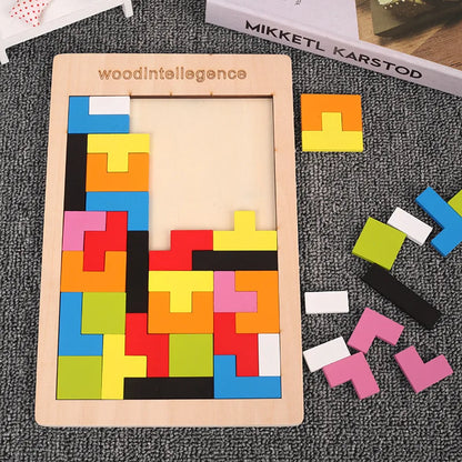 Wooden brain blocks: 40 colorful puzzle pieces in a wooden tray
